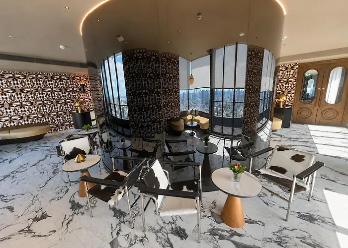 Heart Of Thonglor - Stylish Urban Retreat *